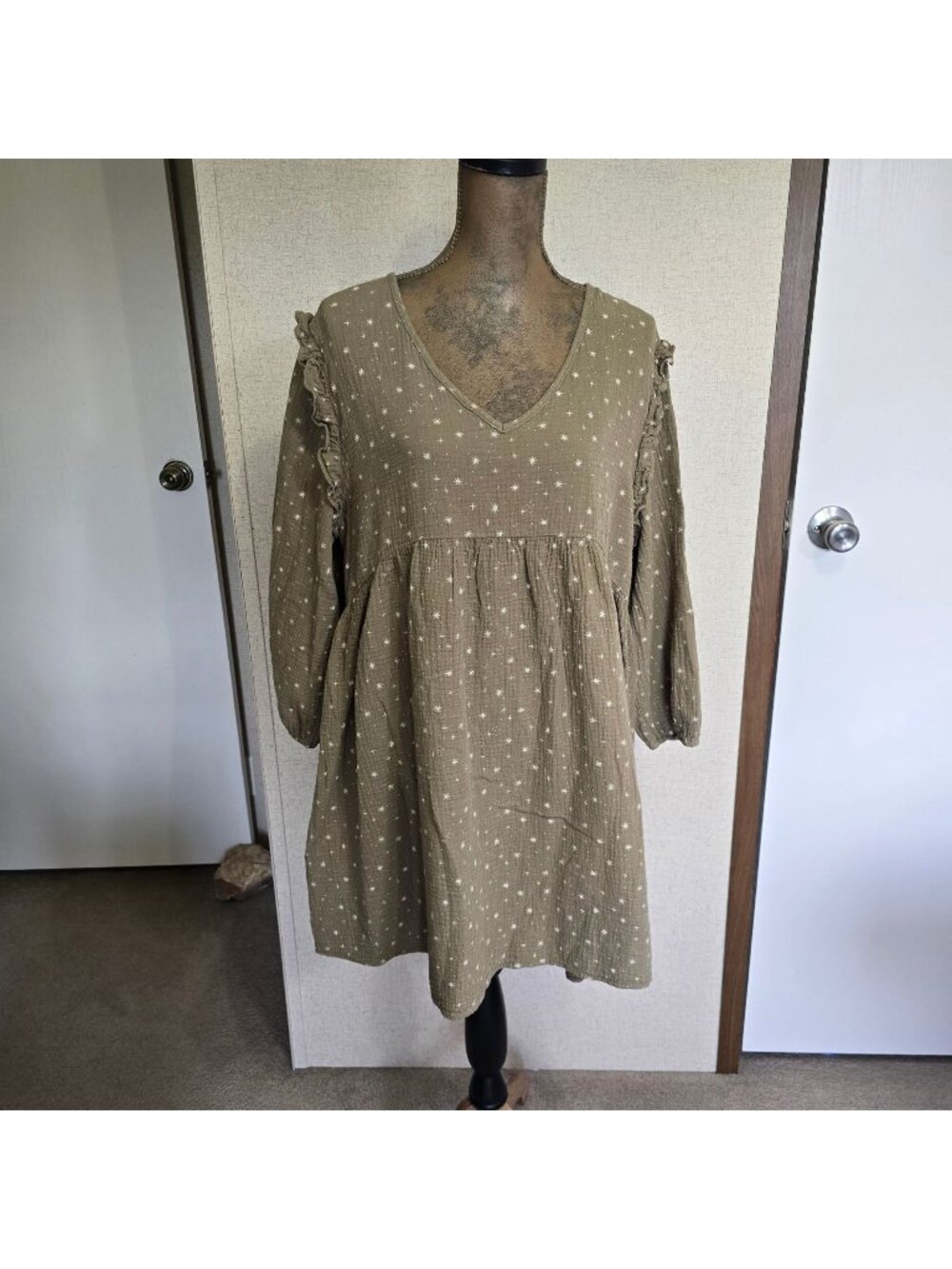 Rylee + Cru Dress 100% Cotton Long Sleeve Star Celestial Olive Empire Waist Boho